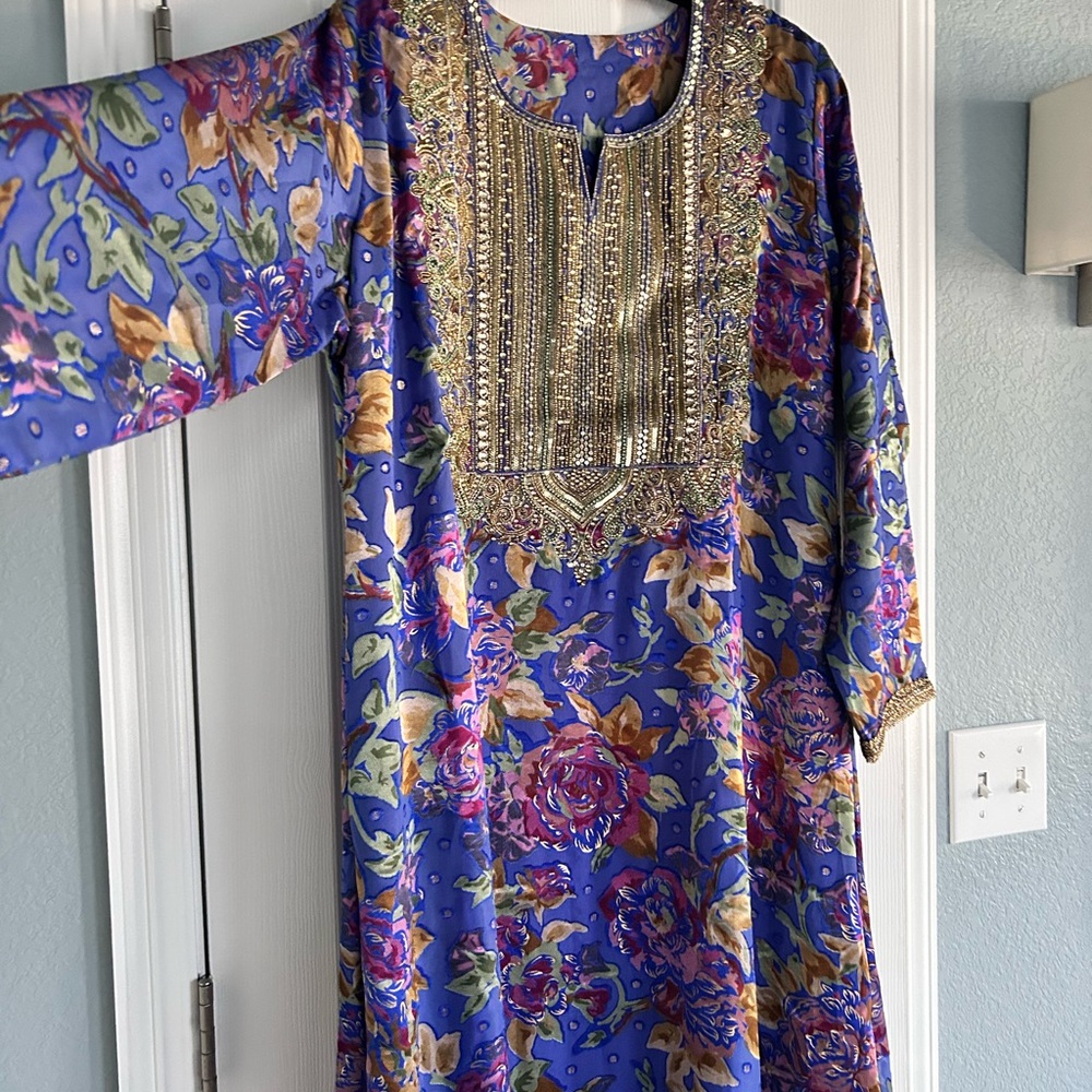 Floral Embellished Kaftan Dress